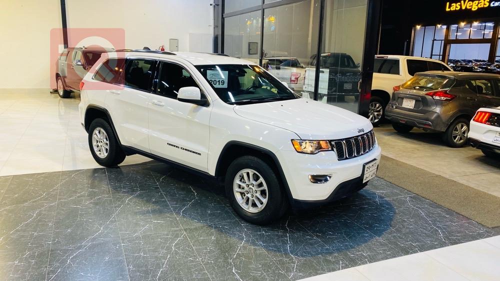 جیپ گراند شیرۆکی